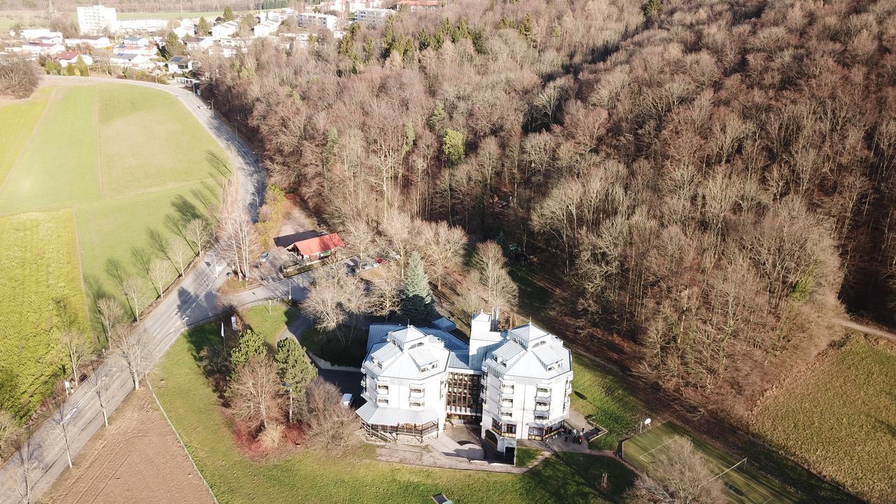 Hellmut-Waßmer-Jugendherberge Lörrach Eksteriør billede